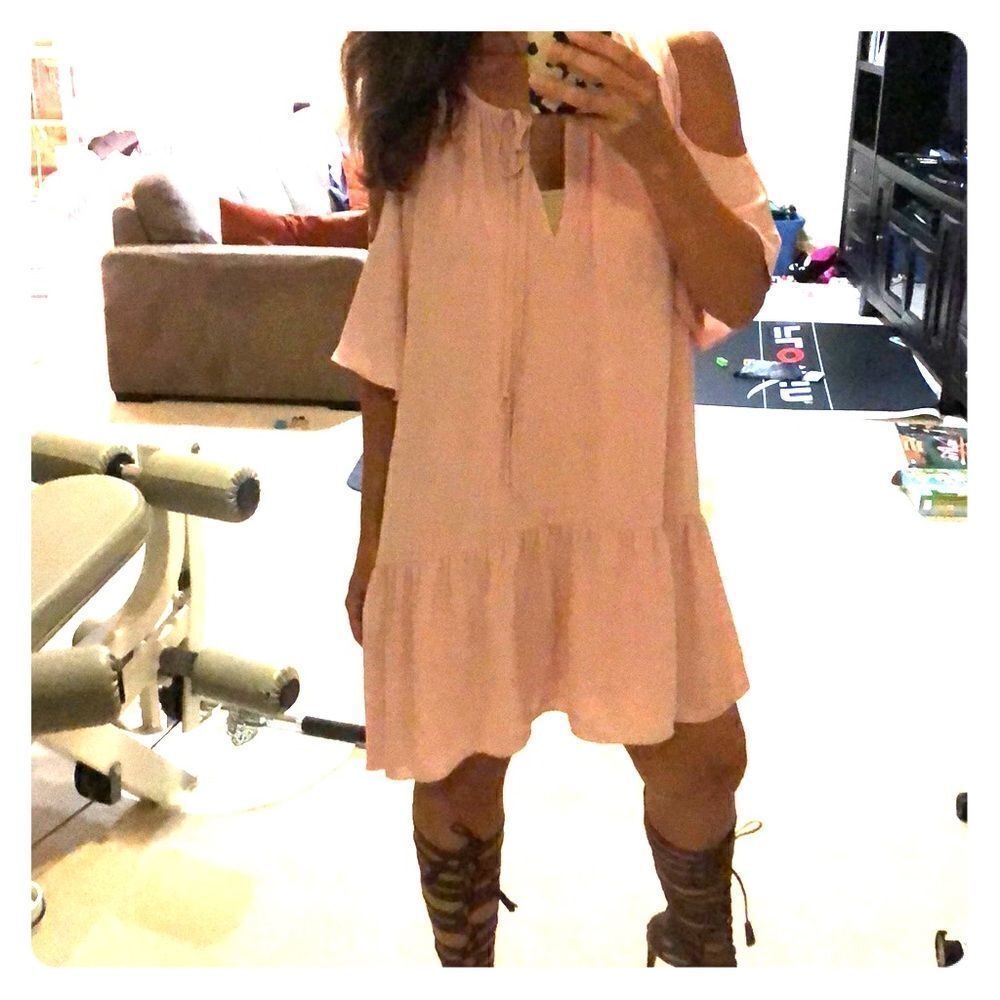 Amanda Uprichard blush babydoll cold should dress. - Picture 2 of 8